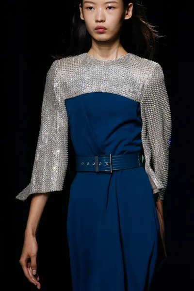 Look 120